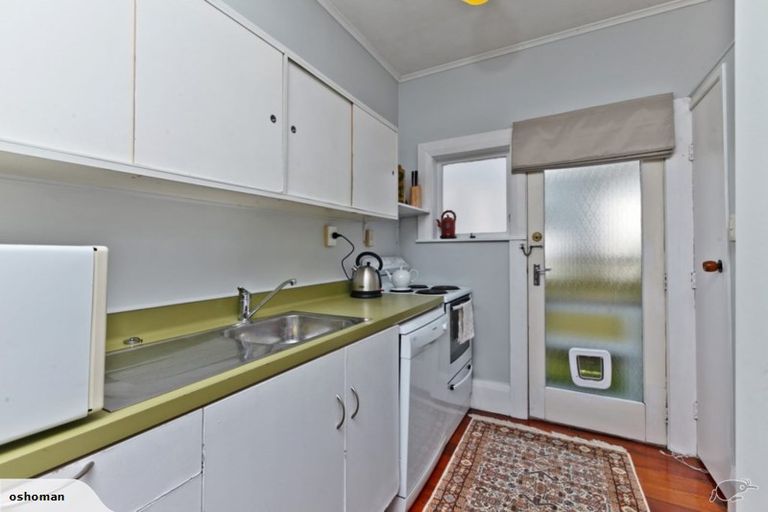 Photo of property in 20 Ngataringa Road, Devonport, Auckland, 0624