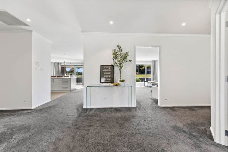 Photo of property in 9 Fitzgerald Road, Drury, 2113