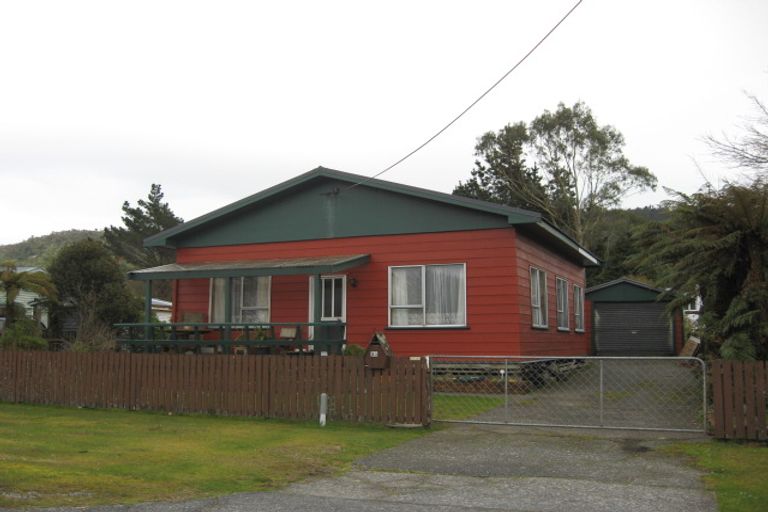Photo of property in 35 Ranfurly Street, Runanga, 7803