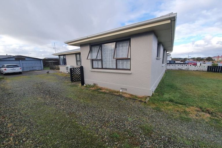 Photo of property in 214 Conyers Street, Strathern, Invercargill, 9812