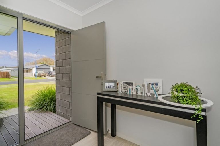 Photo of property in 325 Cook Drive, Whitianga, 3510