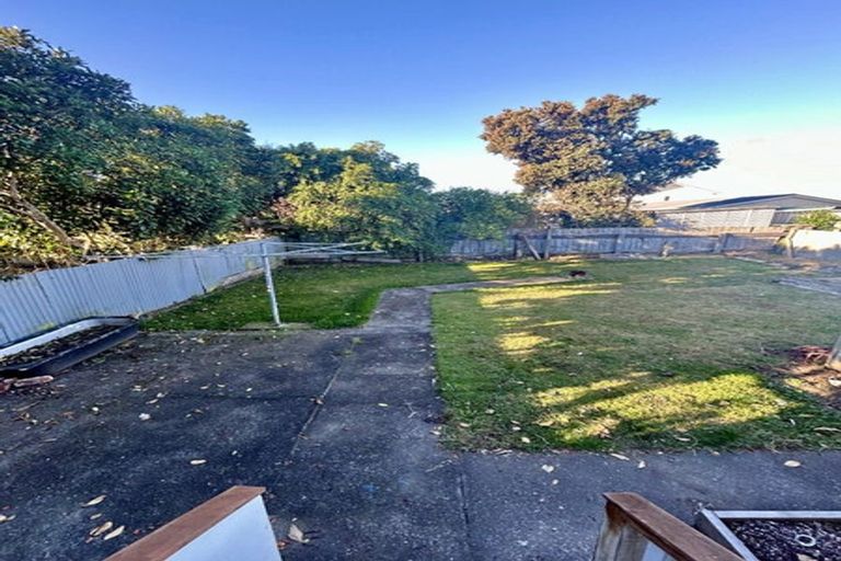 Photo of property in 17 Shrimpton Road, Haumoana, 4102