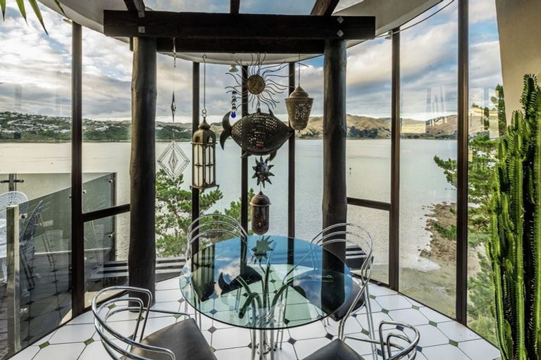 Photo of property in 82 Seaview Road, Paremata, Porirua, 5024