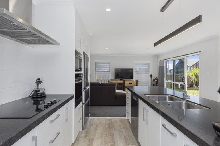 Photo of property in 31 Parkside Mews, Papamoa, 3118
