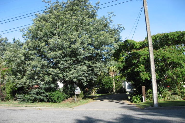 Photo of property in 6 Johnston Street, Leeston, 7632