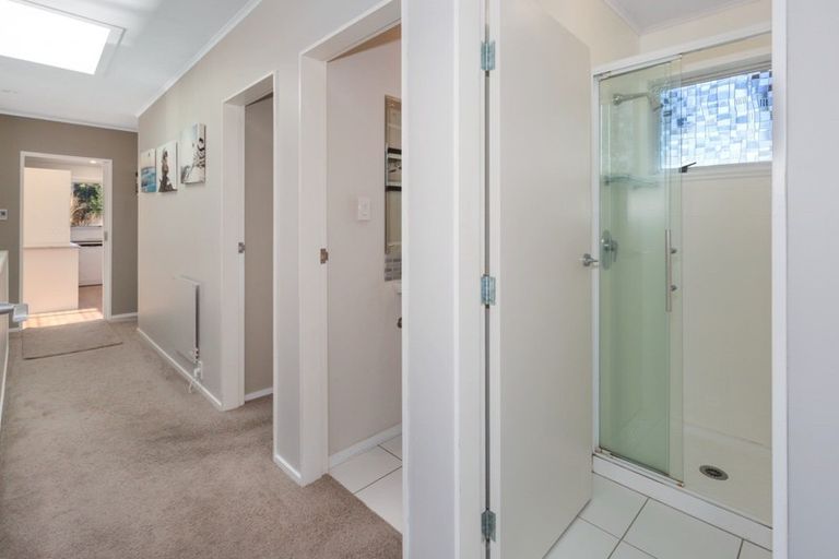 Photo of property in 6 Charthouse Lane, Whitby, Porirua, 5024