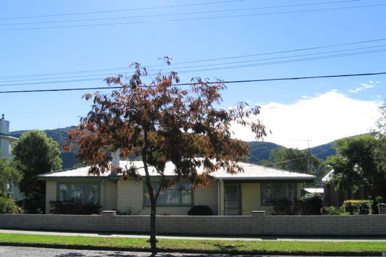Photo of property in 8 Dunns Street, Silverstream, Upper Hutt, 5019
