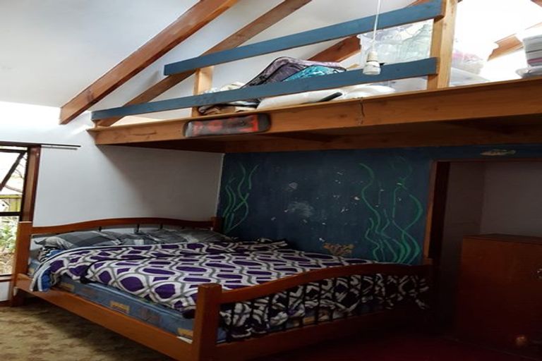 Photo of property in 12 Oxford Street, Waimate, 7924