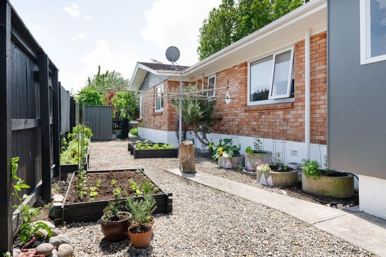 Photo of property in 16a Forest Lake Road, Forest Lake, Hamilton, 3200