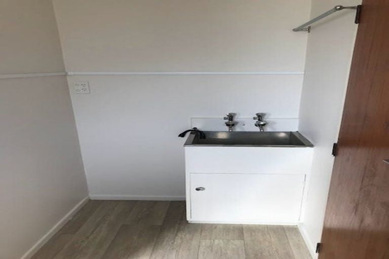 Photo of property in 9 Ada Street, Hokowhitu, Palmerston North, 4410