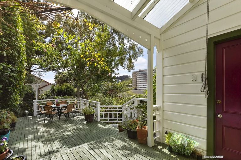 Photo of property in 18 Hall Street, Newtown, Wellington, 6021