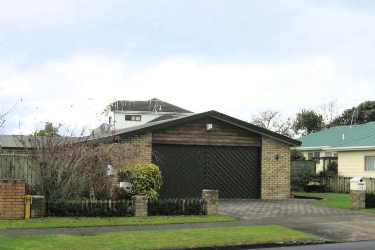 Photo of property in 34 Dixon Road, Fitzroy, Hamilton, 3206