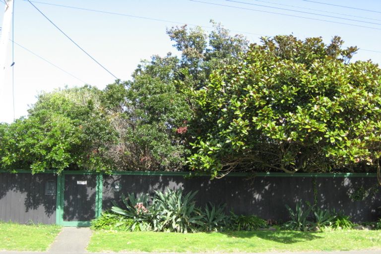 Photo of property in 89 Karaka Street, Castlecliff, Whanganui, 4501