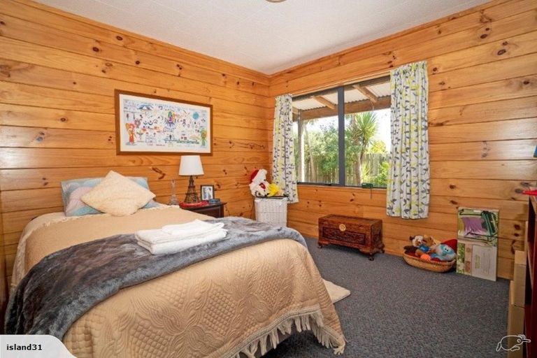 Photo of property in 31 Ngahue Crescent, Carters Beach, Westport, 7825