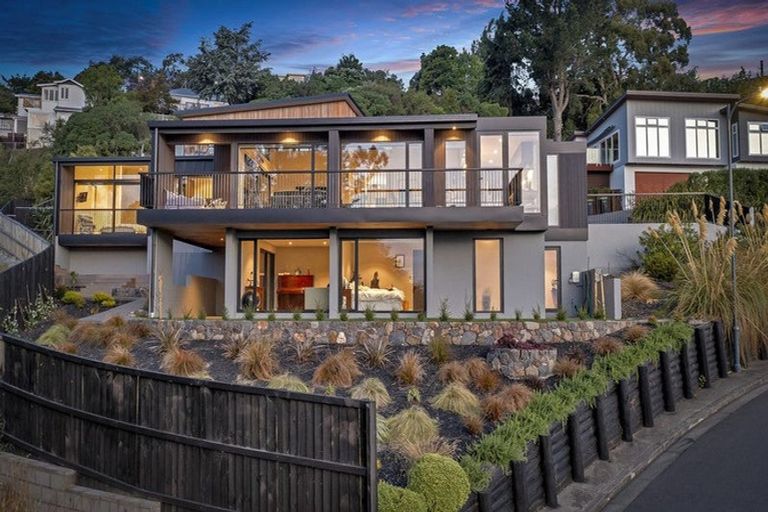 Photo of property in 20 Kiteroa Place, Cashmere, Christchurch, 8022