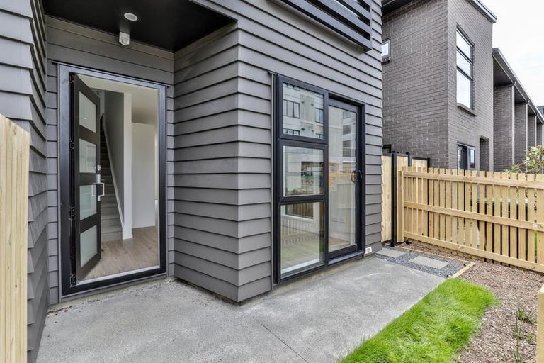 Photo of property in 150b Mcleod Road, Te Atatu South, Auckland, 0610