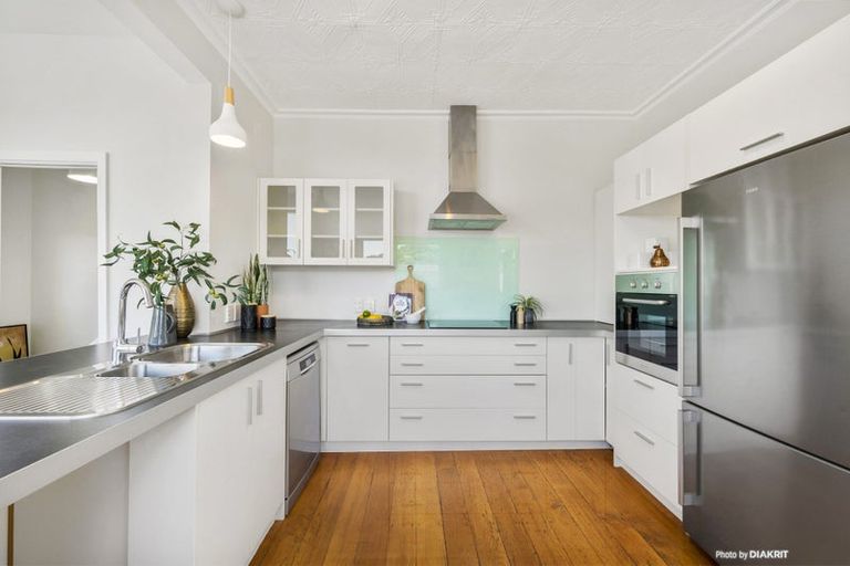 Photo of property in 37 The Rigi, Northland, Wellington, 6012