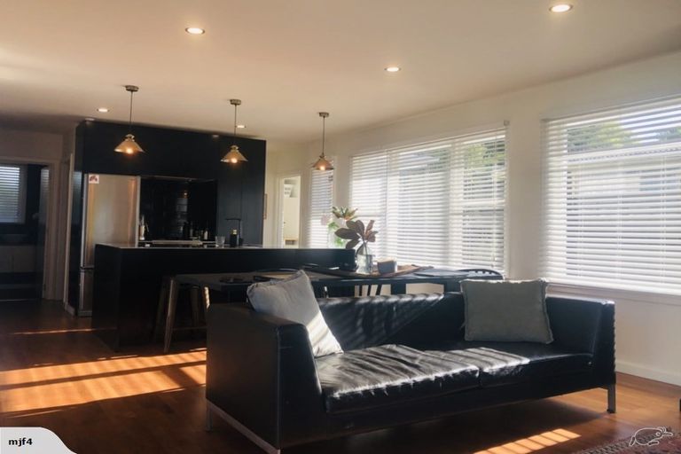 Photo of property in 141 Packe Street, Edgeware, Christchurch, 8013