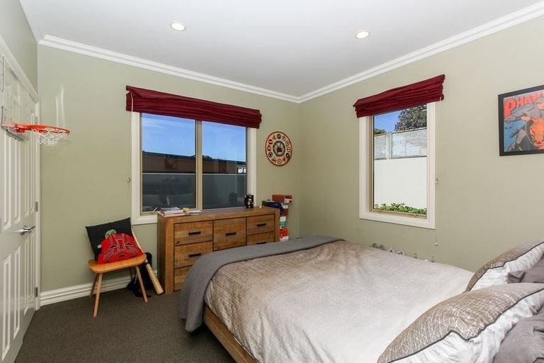 Photo of property in 14 Parkvue Drive, Bell Block, New Plymouth, 4312
