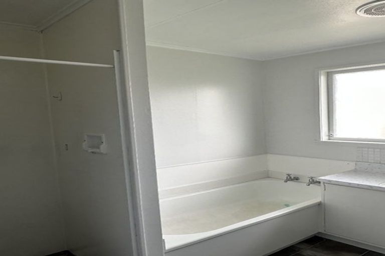 Photo of property in 77 Sunderland Drive, Flaxmere, Hastings, 4120