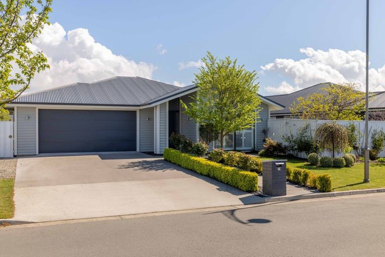Photo of property in 14 Ballinger Place, Kaiapoi, 7630