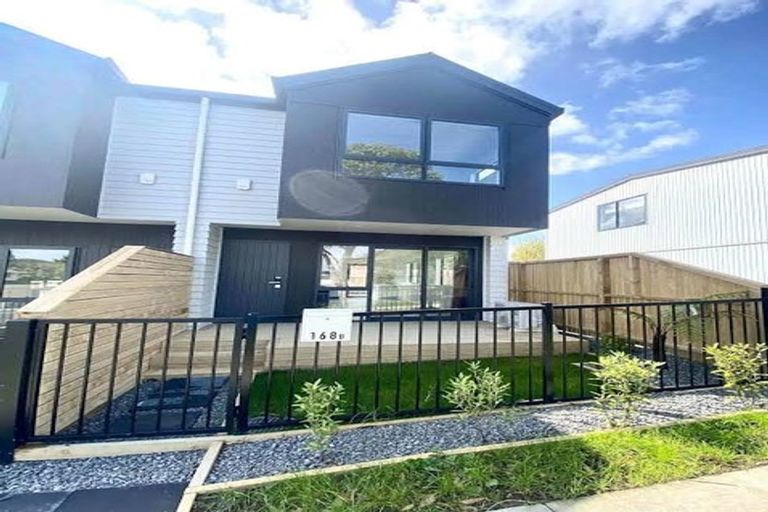 Photo of property in 3 Dundale Avenue, Blockhouse Bay, Auckland, 0600