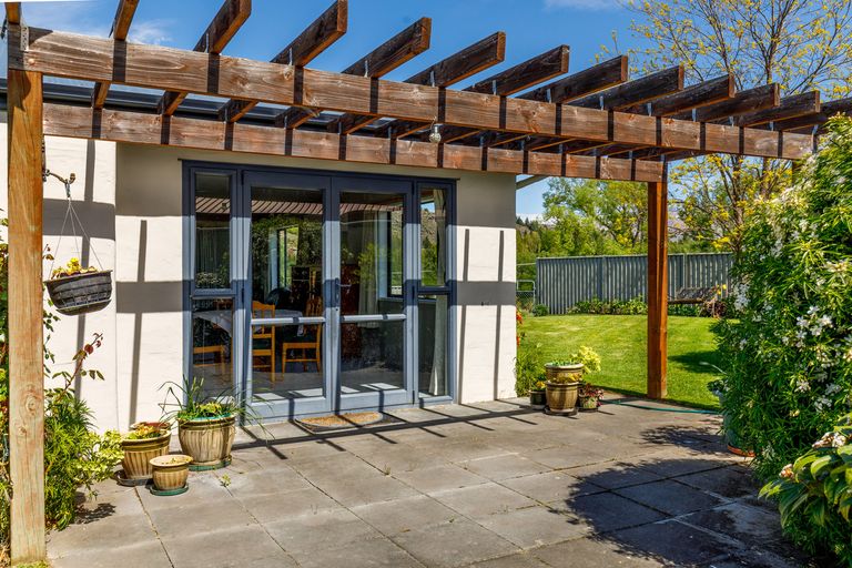 Photo of property in 13 Walnut Grove, Alexandra, 9320