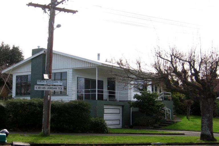Photo of property in 16 Queen Alexandra Street, Lansdowne, Masterton, 5810