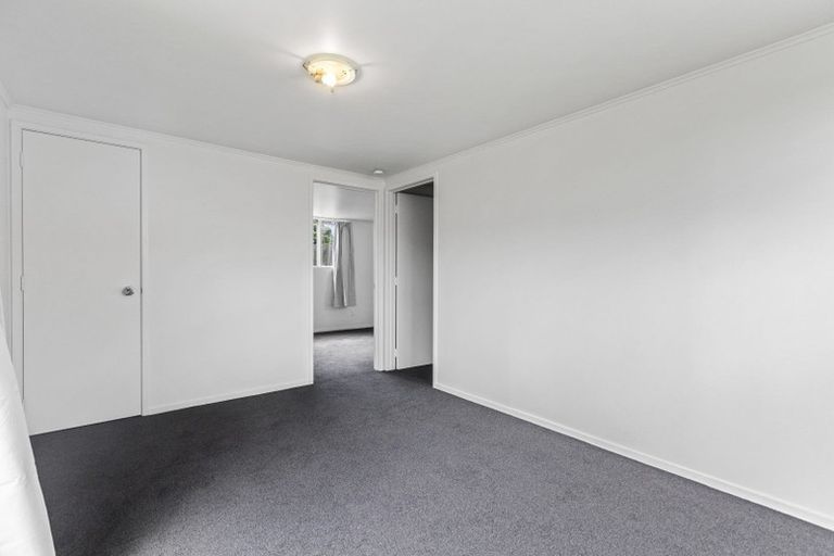 Photo of property in 496 Roscommon Road, Clendon Park, Auckland, 2103