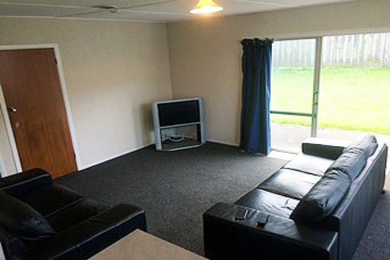 Photo of property in 30a Simons Street, Moturoa, New Plymouth, 4310