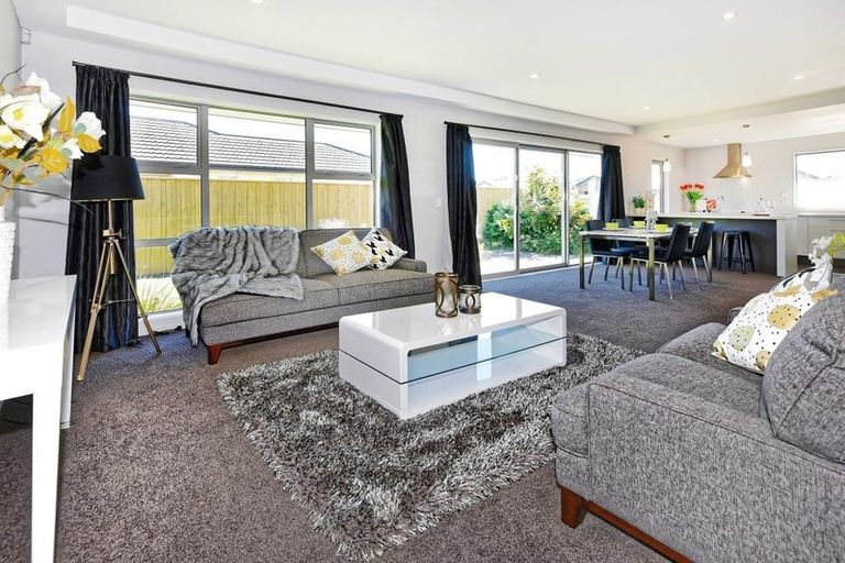 Photo of property in 10 Burford Way, Rolleston, 7615