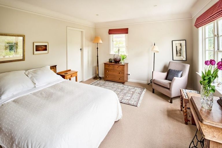 Photo of property in 11 Kinross Street, Kelburn, Wellington, 6012