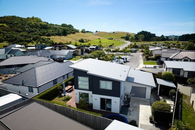 Photo of property in 13 Mcrae Gardens, Kaikoura Flat, Kaikoura, 7371