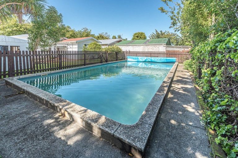 Photo of property in 10 Godwin Crescent, College Estate, Whanganui, 4500