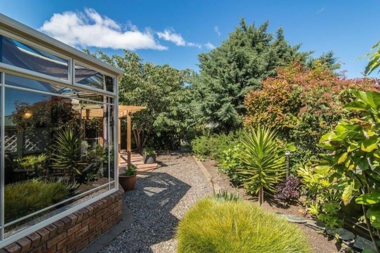 Photo of property in 150 Langdale Avenue, Paraparaumu, 5032