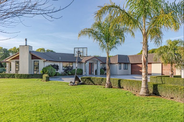 Photo of property in 111 Muhunoa Road East, Ohau, Levin, 5570