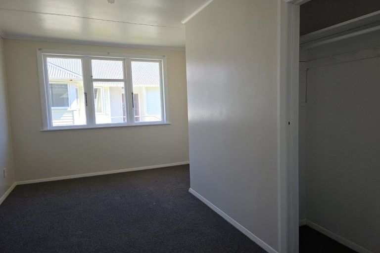 Photo of property in 42 Warspite Avenue, Cannons Creek, Porirua, 5024