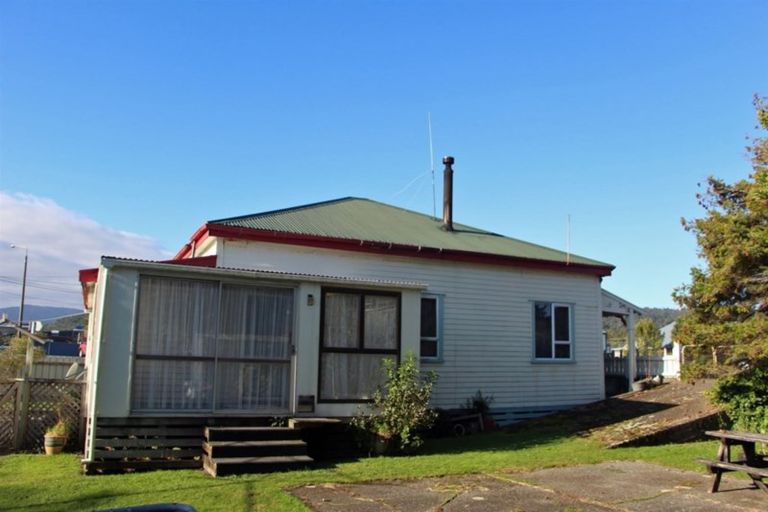 Photo of property in 140 High Street, Greymouth, 7805