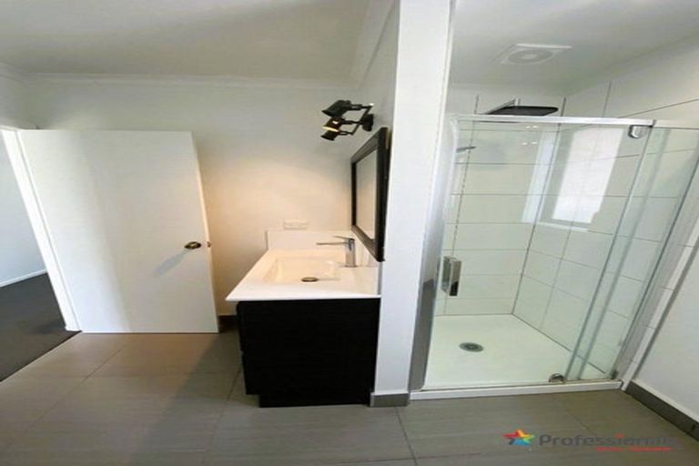 Photo of property in 1/10 Avis Avenue, Papatoetoe, Auckland, 2025