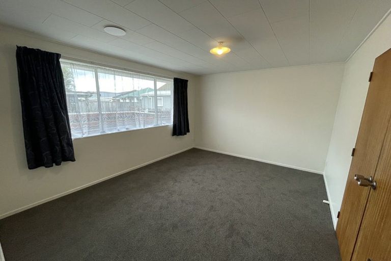 Photo of property in 4/21 Seddon Street, Wallaceville, Upper Hutt, 5018