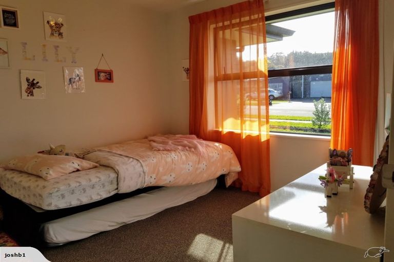 Photo of property in 2 Millbrae Place, Pokeno, 2402