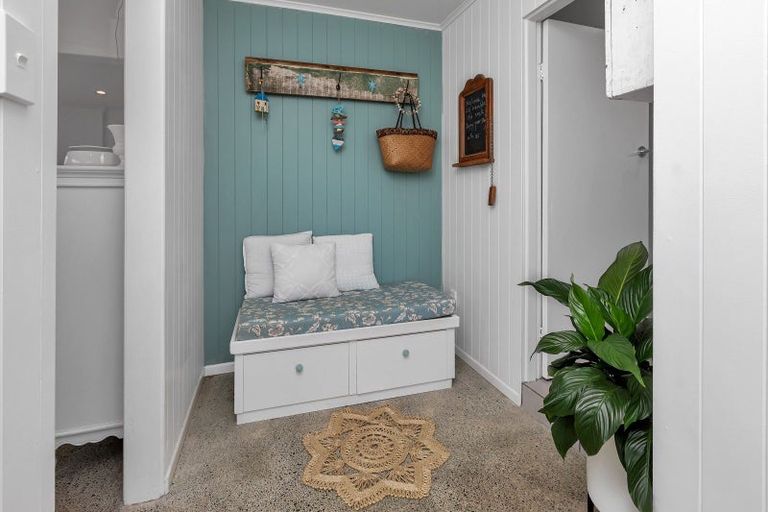 Photo of property in 72 Marsden Point Road, Ruakaka, 0116