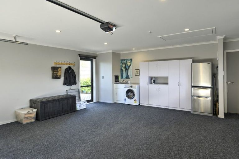 Photo of property in 7 Routhan Way, Carterton, 5713