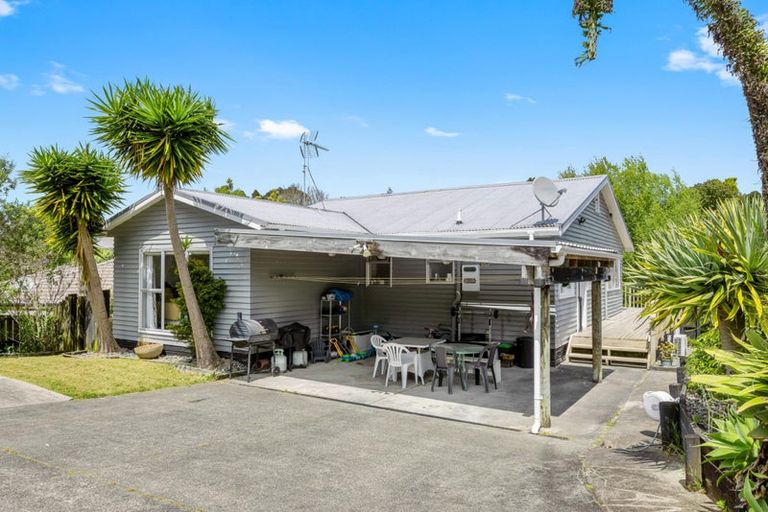 Photo of property in 151 Brian Crescent, Stanmore Bay, Whangaparaoa, 0932