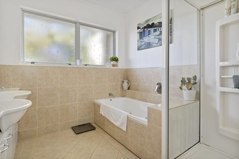 Photo of property in 42 Whitaker Street, Otumoetai, Tauranga, 3110