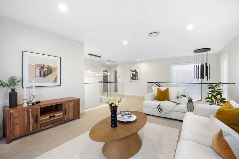 Photo of property in 55 Godfrey Drive, Orewa, 0931