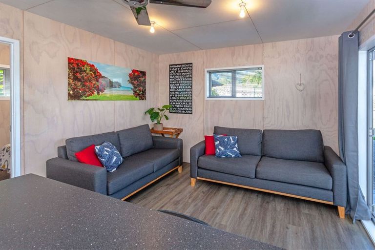 Photo of property in 170 Vista Paku, Pauanui, Hikuai, 3579