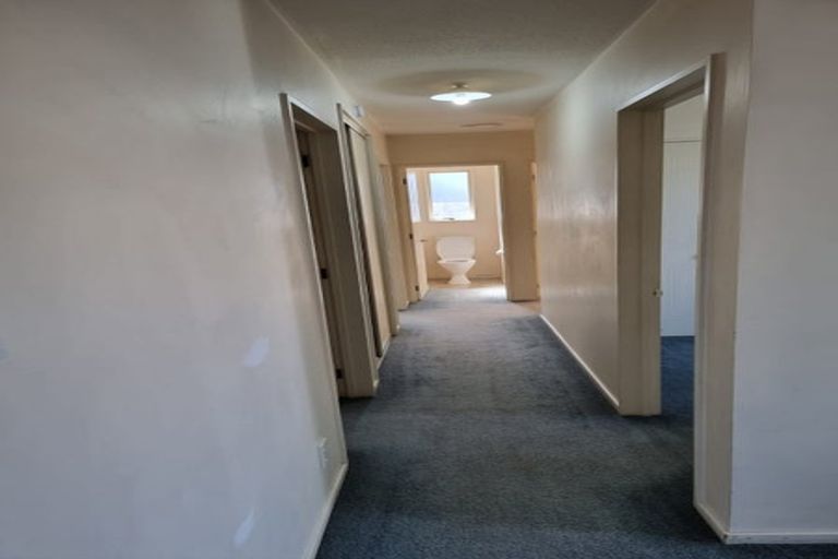 Photo of property in 12a Topham Lane, Hornby, Christchurch, 8042