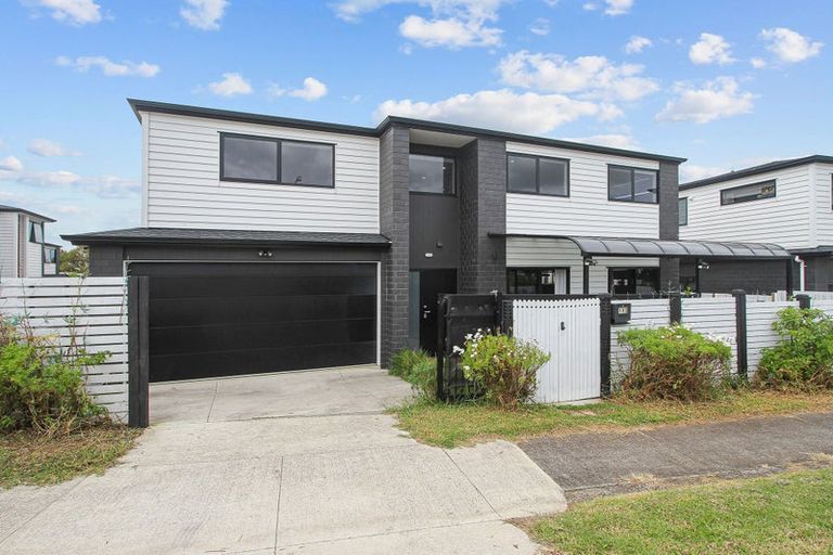 Photo of property in 193 Wallace Road, Mangere Bridge, Auckland, 2022