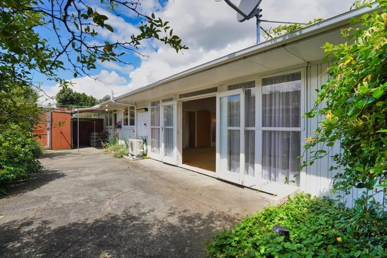 Photo of property in 3 Arawhata Road, Paraparaumu, 5032